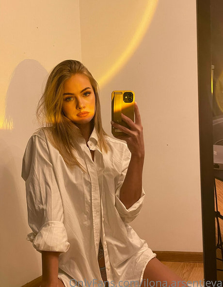 ジンジャーティーンオンリーファンズ ホット裸 写真