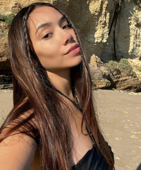 軍事オンリーファンズ えろ ギャラリー