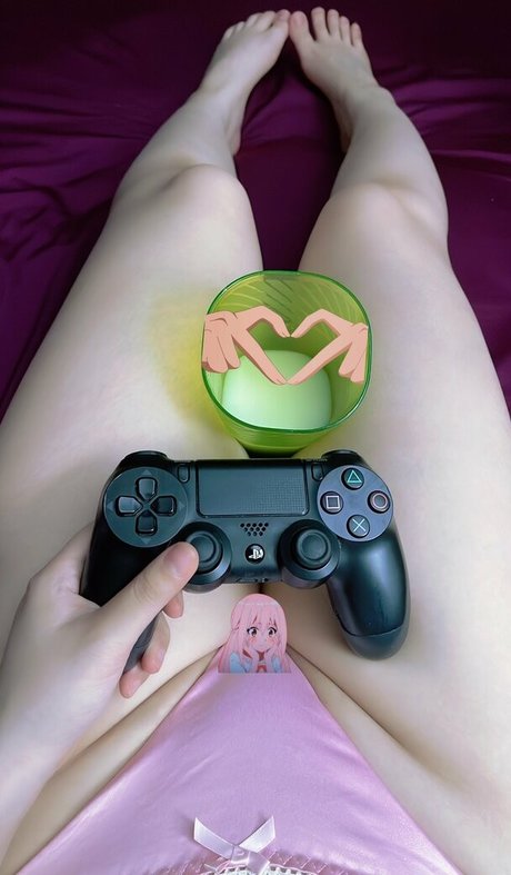 Noi Oogami スター ヌード 写真