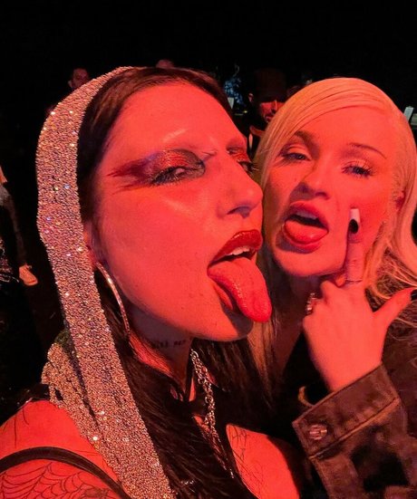 ぽっちゃりラテン系オンリーファンズ ポルノ 画像