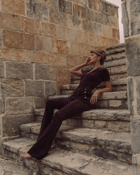 アニメガールズオンリーファン セクシーヌード 写真