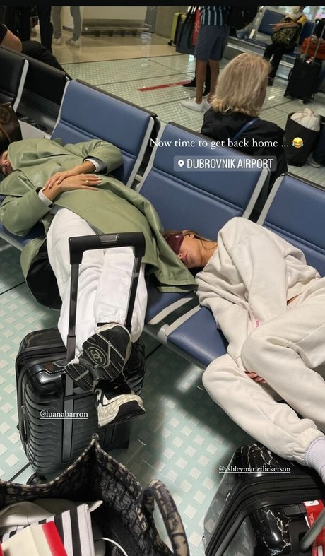 年配の熟女オンリーファンズ アートヌード ギャラリー