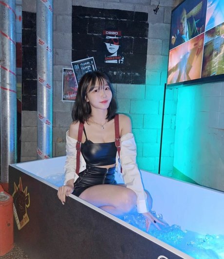 asmr 足 オンリーファンズ 無料裸 写真