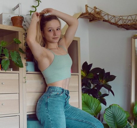 Aline Dessine 最高のポルノスター 写真