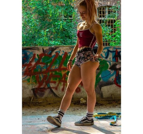 マッサージセラピストオンリーファンズ ベスト 写真