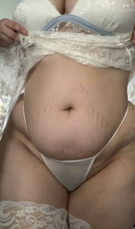 熟女アナルオンリーファンズ えろ 写真