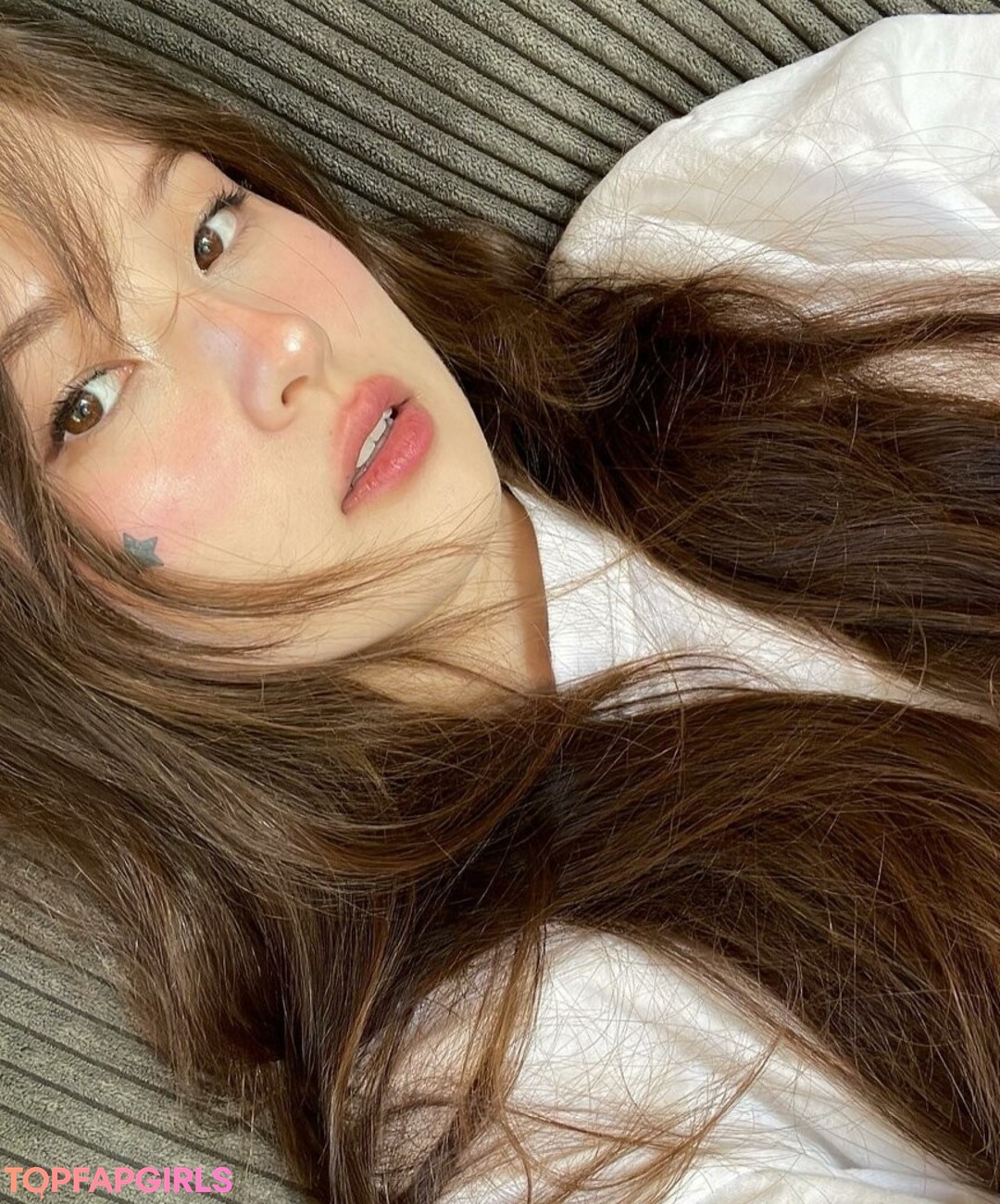 巨乳ランジェリーオンリーファンズ 無料セクシー 写真