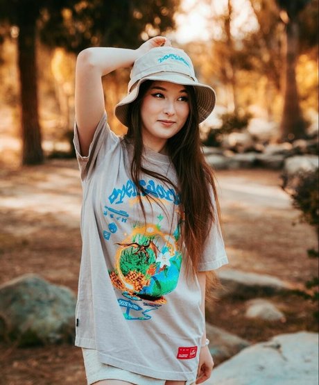 BBWオンリーファン ヌード 写真