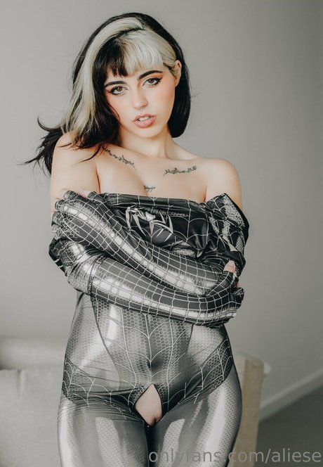 アラブの女の子オンリーファンズ 美しいポルノ アーカイブ