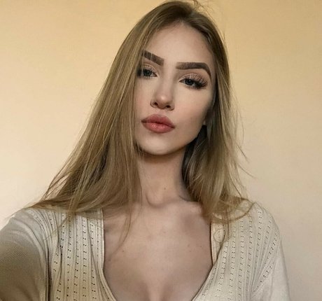 本物のオンリーファンズ アートxxx 画像