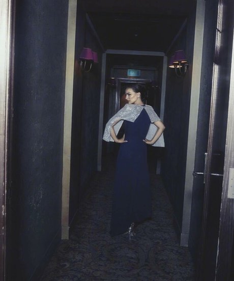 異人種間XXX オンリーファンズ セックス 写真