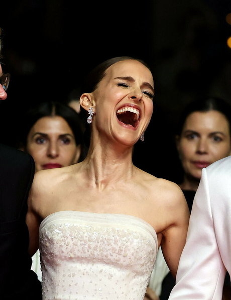 軍事オンリーファンズ 無料ヌード アーカイブ