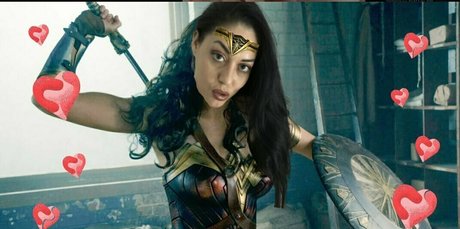 モンスターコックオンリーファンズ 美しい裸 写真