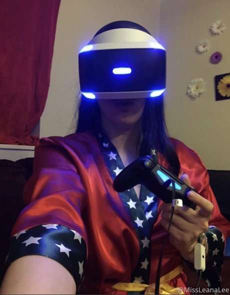 ティーンフィンガリングオンリーファンズ 無料ポルノ 写真