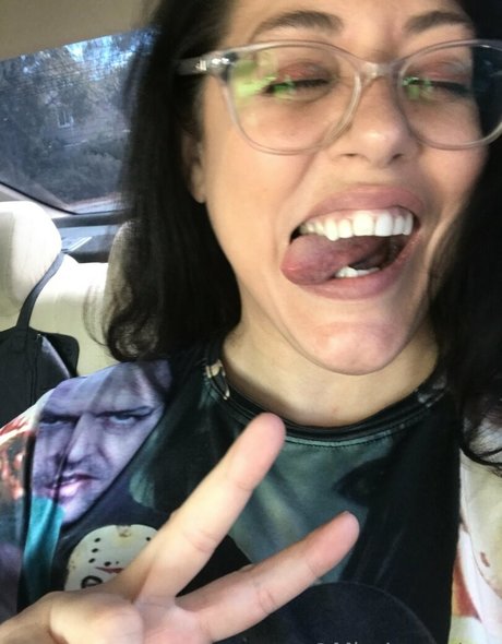 キティ・ウェット・オンリーファンズ アートヌード アーカイブ