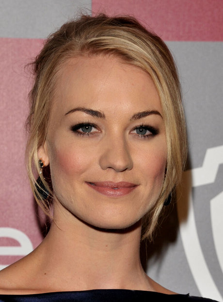 Yvonne Strahovski アダルトモデル 写真