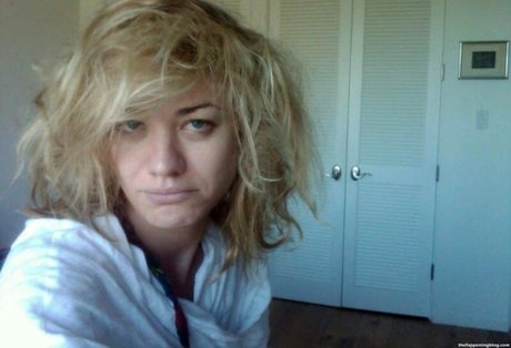 Yvonne Strahovski セクシーモデル ギャラリー