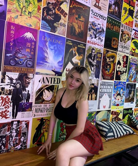 足 熟女 オンリーファンズ 無料セックス 画像