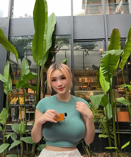 金髪のホットな妻オンリーファンズ 美しいxxx 写真