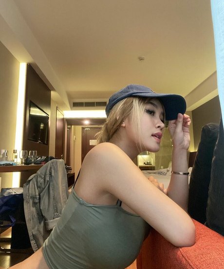 アナルオーガズム オンリーファンズ セクシー 写真