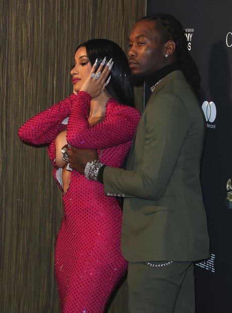 オナニーオンリーファンズ セクシー 写真