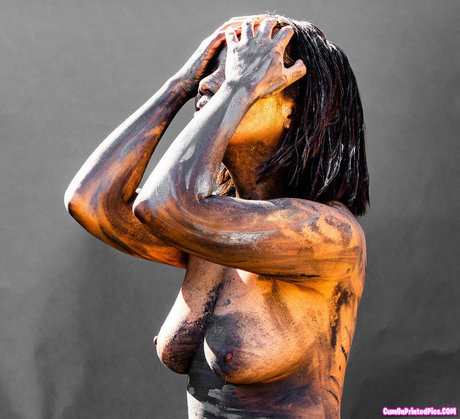 ボディビルダーヌードオンリーファンズ えろた 写真