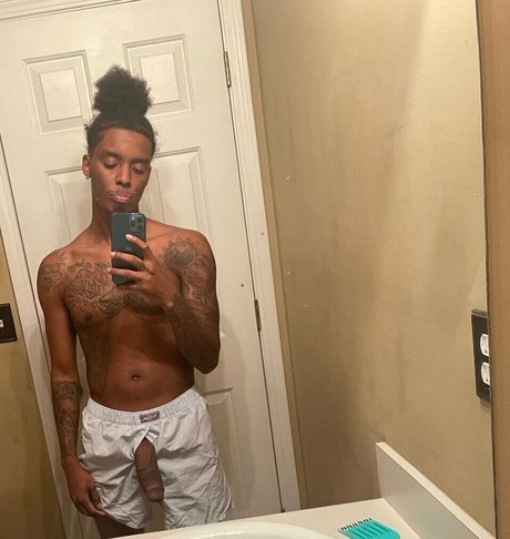 datwayaton エロティック女優 写真