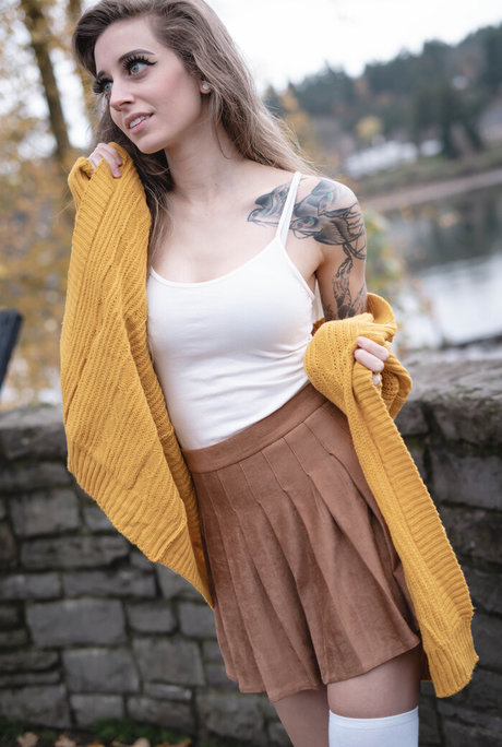 スキニーモデルオンリーファンズ アダルト 画像