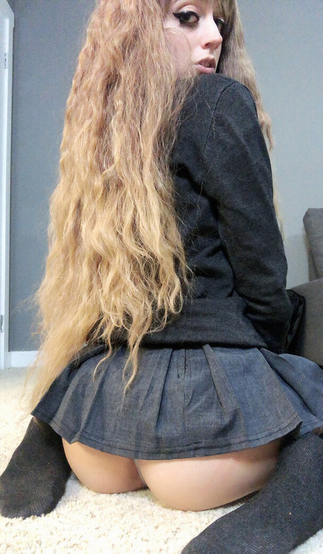 アマチュアディープスロートオンリーファンズ ホットヌード 画像