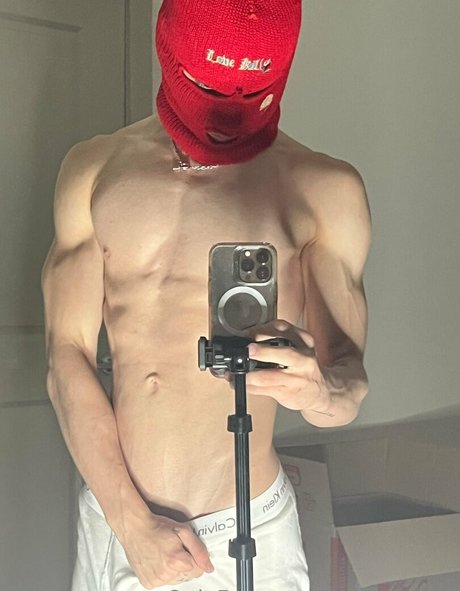 巨尻オンリーファン ヌード 画像