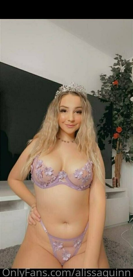 alissaquinn ポルノモデル 写真