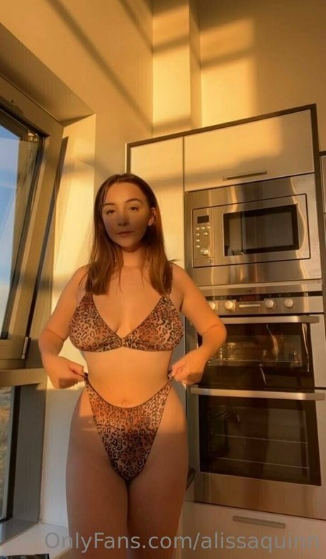 巨乳ランジェリーオンリーファンズ HD 写真