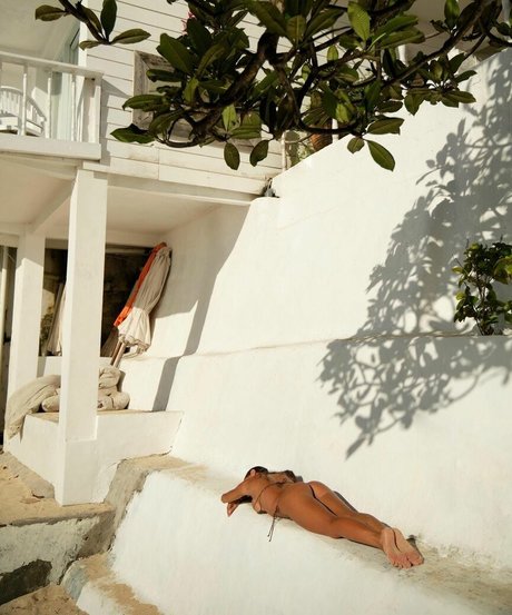 超デブおばあちゃんオンリーファンズ セクシー裸 画像