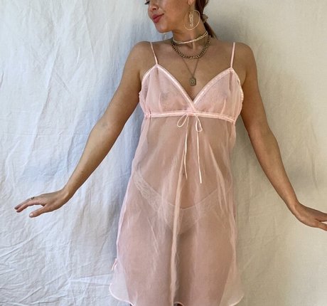 Veronica Desjardins ヌードスター ギャラリー