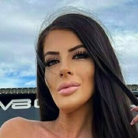 後背位オンリーファンズ xxx 写真