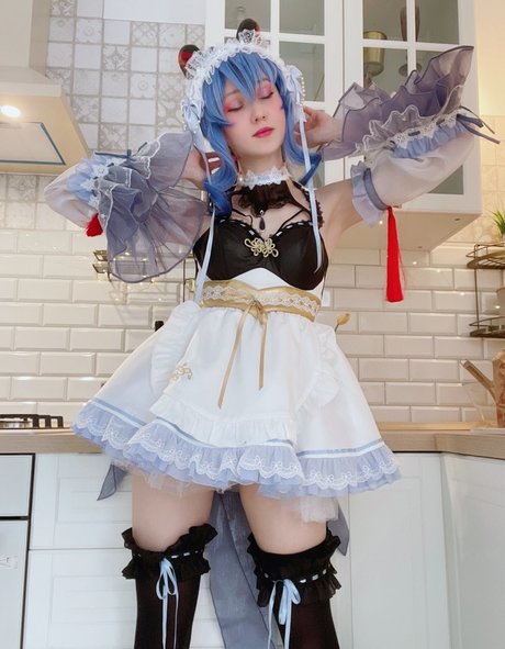 ランジェリーヌードオンリーファンズ ホットセクシー 写真