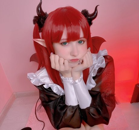 カーリーエボニーオンリーファンズ HD 画像