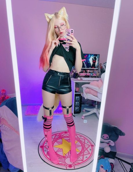 Kawaii Fox Tyan アートスター アーカイブ