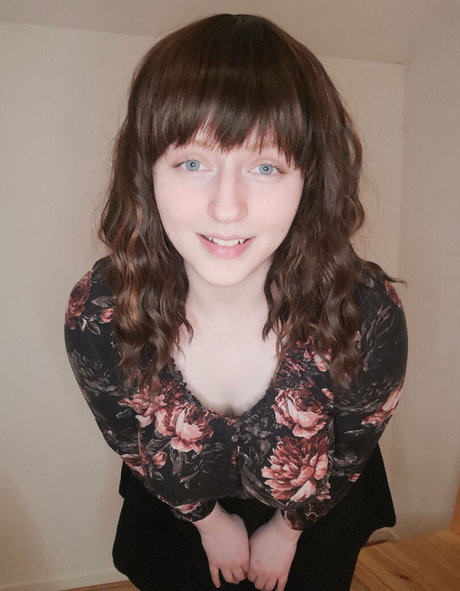 ベビーシッターオンリーファンズ 無料ポルノ 写真