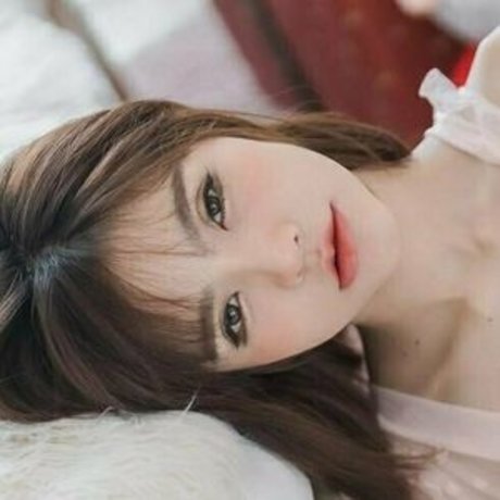 kaijeaw 素敵なポルノスター 写真