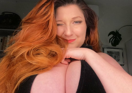 フラットオンリーファン アートポルノ 画像