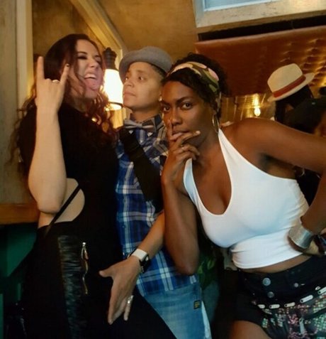 アマチュアファックオンリーファンズ 無料裸 アーカイブ