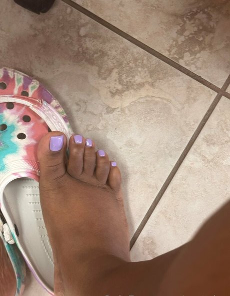 黒人ティーンオンリーファンズ アートポルノ 画像