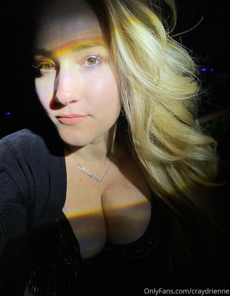 craydrienne ポルノスター 写真