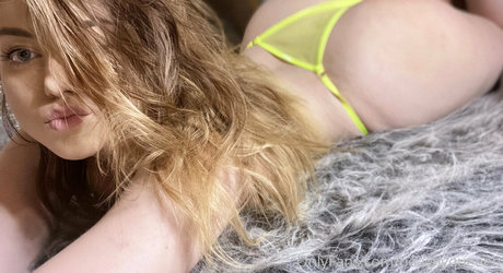 peachyqueeen 最高のモデル 写真