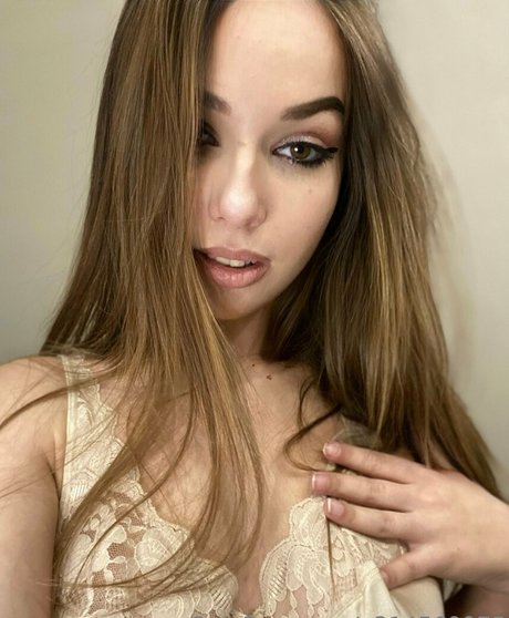 ストリップショー オンリーファンズ ポルノ ギャラリー