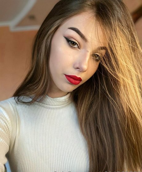 黒檀ペッギングオンリーファンズ セクシーヌード ギャラリー