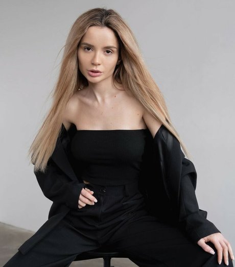 プリンセス・エボニー・オンリーファンズ 無料ポルノ ギャラリー