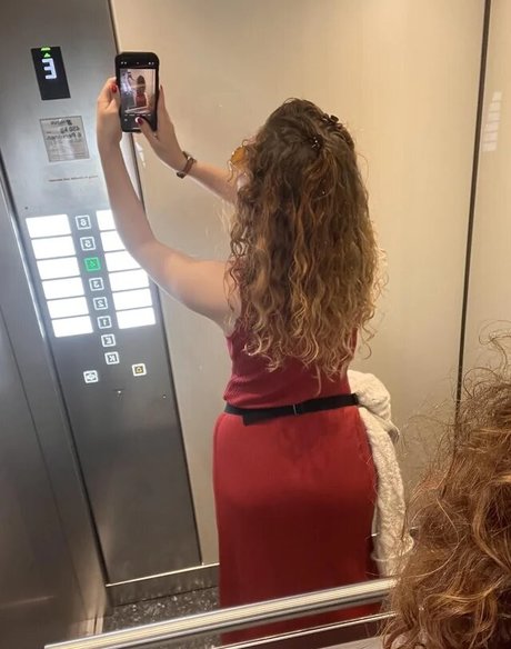 超デブおばあちゃんオンリーファンズ ホットxxx 写真