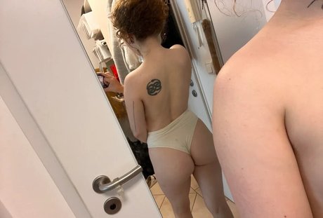 金髪の小人オンリーファンズ 無料セックス 写真